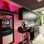 C12 Deluxe Daire