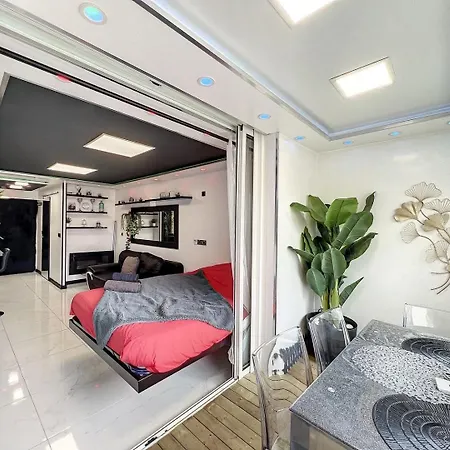 C12 Deluxe Apartamento Agde