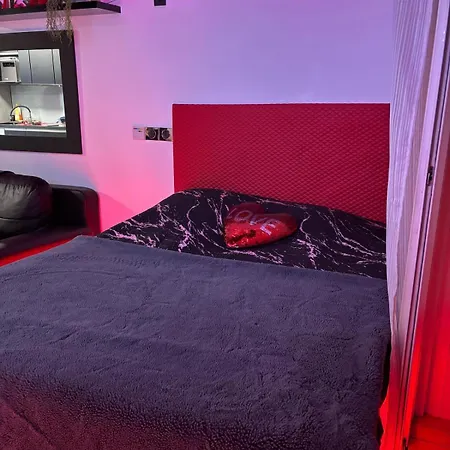 C12 Deluxe Apartamento *