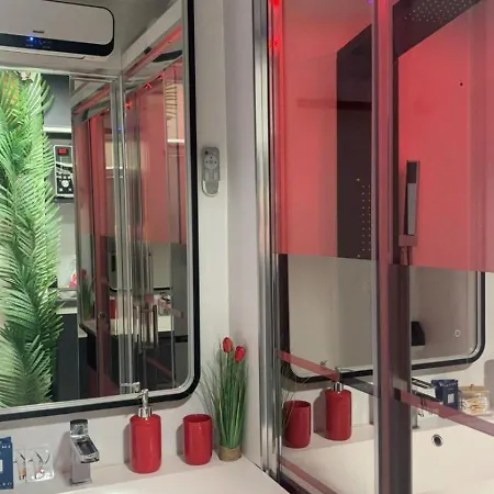 C12 Deluxe Appartement *