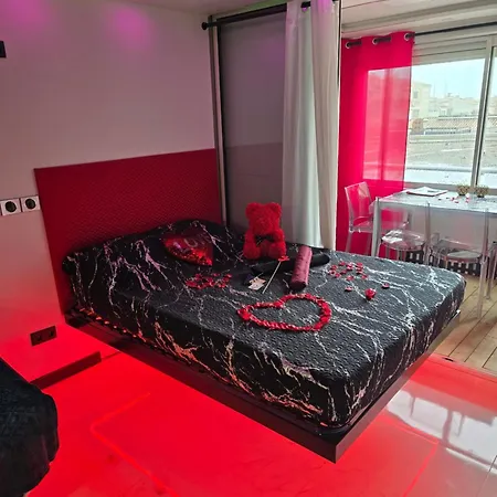 C12 Deluxe Appartement *