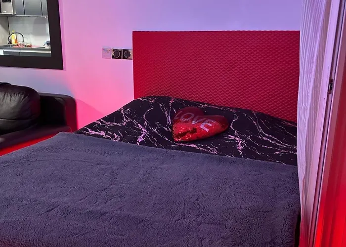 C12 Deluxe Apartament *